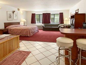 Zellar'S Village Inn Newberry Extérieur photo